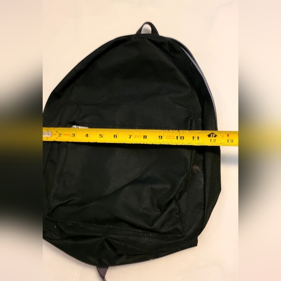 Standard medium simple black  12×16  size  backpack - Picture 4 of 8